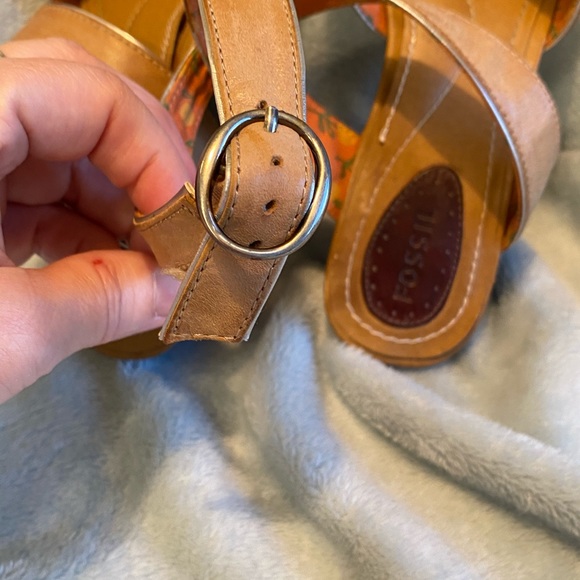 Fossil Leather Wooden Heel Platform Sandals - Picture 13 of 14